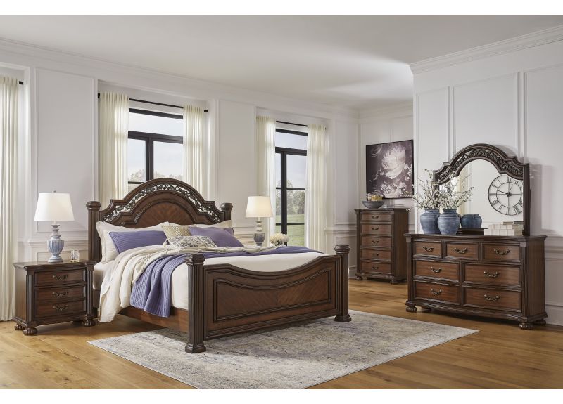 Brown Wooden Traditional Queen Poster Bed - Lavinson