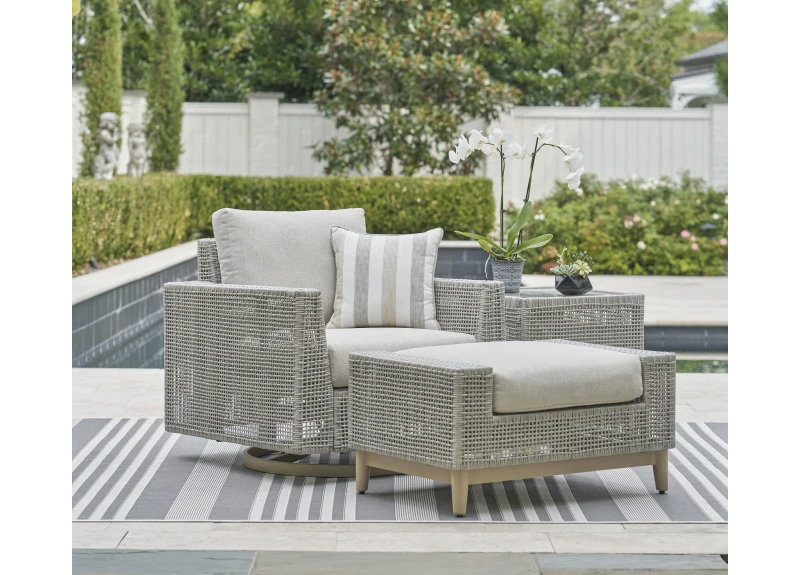 Outdoor Swivel Armchair with Cushions and Resin Wicker - Scotia